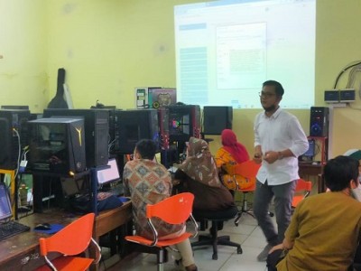 Workshop Peningkatan Mutu Guru dan Tenaga Pendidik Melalui Aplikasi ThermoSchool